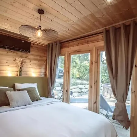 Jane Chalet